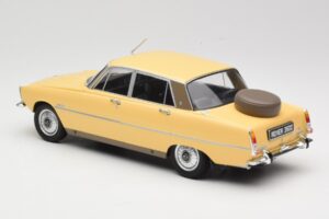 Rover 3500 V8 P6 Cream MCG 1:18 MCG18046 Diecast — photo 5 of 6