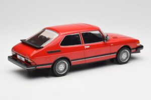 Saab 900 GL Red MCG 1:18 MCG18340 Diecast — photo 3 of 6