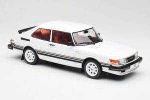 Saab 900 Turbo White MCG 1:18 MCG18339 Diecast — photo 4 of 6