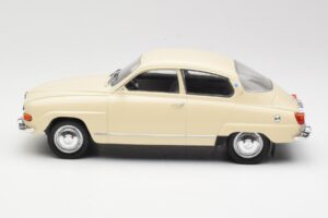 Saab 96 V4 Beige MCG 1:18 MCG18059 Diecast — photo 3 of 6