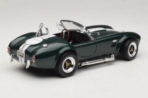 Shelby Cobra 427 S/C Dark Green White Stripes Road Signature 1:18 92058-P1 Diecast — photo 3 of 8