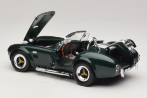 Shelby Cobra 427 S/C Dark Green White Stripes Road Signature 1:18 92058-P1 Diecast — photo 5 of 8