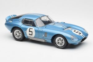 Shelby Cobra Daytona Coupe #5 D. Gurney / B. Bondurant 24 Hours of Le Mans 1964 Exoto 1:18 135190555498 Diecast — photo 6 of 8