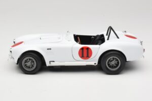 Shelby Cobra 427 S/C White Auto World 1:18 AWSS104 Diecast — photo 4 of 8