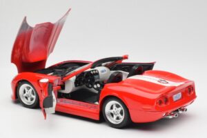 Shelby Series 1 Cabriolet Red Bburago 1:18 3353 Diecast — photo 5 of 8