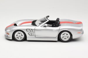 Shelby Series 1 Silver Bburago 1:18 3323 Diecast — photo 4 of 8