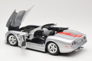 Shelby Series 1 Silver Bburago 1:18 3323 Diecast — photo 5 of 8