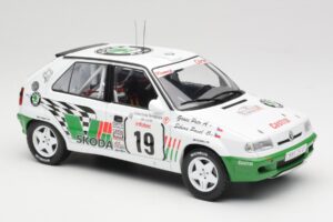 Skoda Felicia Kit Car #19 P. Sibera / P. Gross Tour de Corse 1995 IXO 1:18 18RMC149B Diecast — photo 4 of 6