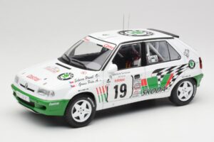 Skoda Felicia Kit Car #19 P. Sibera / P. Gross Tour de Corse 1995 IXO 1:18 18RMC149B Diecast