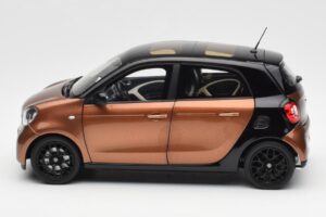 Smart Forfour W453 Black Hazel Brown Norev 1:18 B66960299 Diecast — photo 4 of 8