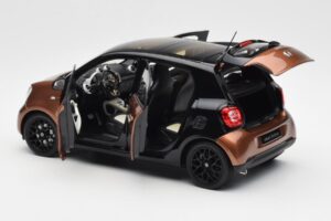 Smart Forfour W453 Black Hazel Brown Norev 1:18 B66960299 Diecast — photo 5 of 8