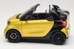 Smart Fortwo 453 Cabrio Black & Yellow Norev 1:18 B66960289 Diecast — photo 4 of 8