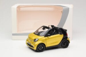 Smart Fortwo 453 Cabrio Black & Yellow Norev 1:18 B66960289 Diecast — photo 8 of 8