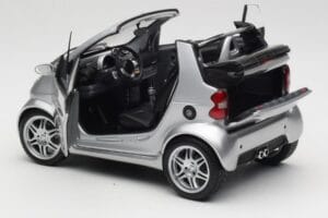 Smart Fortwo W450 Brabus Cabrio Silver Dealer Edition Kyosho 1:18 0017769V001C05Q00 Diecast — photo 5 of 8