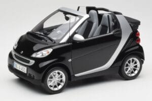 Smart Fortwo Cabrio W451 Black & Silver Minichamps 1:18 Q0022566V001C18Q00 Diecast