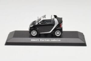 Smart Fortwo Cabrio Deep Black Minichamps 1:43 Q0022561V001C18Q00 Diecast