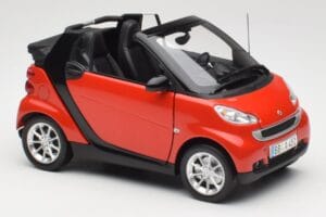Smart Fortwo W451 Cabrio Red Black Minichamps 1:18 150036333 Diecast — photo 6 of 8
