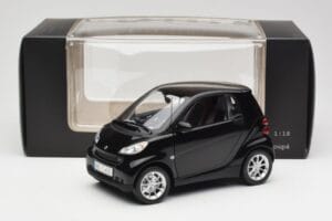 Smart Fortwo Coupe W451 Deep Black Minichamps 1:18 Q0022563V001C02Q00 Diecast — photo 8 of 8
