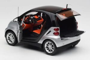 Smart Fortwo Coupe W451 Silver & Black Minichamps 1:18 Q0022528V001C75Q00 Diecast — photo 5 of 8