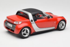Smart Roadster Red Bburago 1:18 34099 Diecast — photo 3 of 8