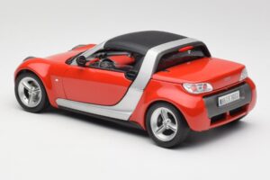 Smart Roadster Red Bburago 1:18 34099 Diecast — photo 7 of 8