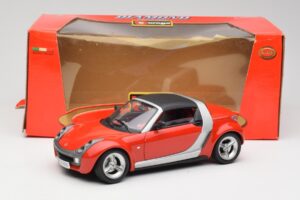 Smart Roadster Red Bburago 1:18 34099 Diecast — photo 8 of 8