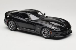 SRT Viper GTS Black Maisto 1:18 31128 Diecast — photo 6 of 8