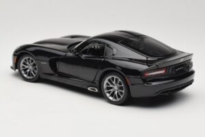 SRT Viper GTS Black Maisto 1:18 31128 Diecast — photo 7 of 8
