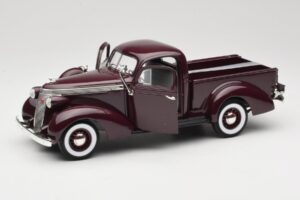 Studebaker Coupe Express Pickup Brown American Mint 1:18 92458-R1 Diecast — photo 2 of 8