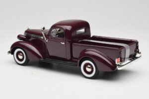 Studebaker Coupe Express Pickup Brown American Mint 1:18 92458-R1 Diecast — photo 7 of 8