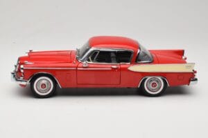Studebaker Golden Hawk Apache Red Motor City 1:18 80009 Diecast — photo 4 of 8