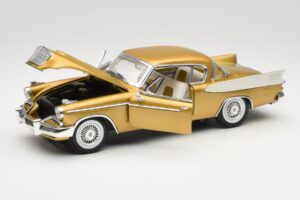Studebaker Golden Hawk Anson 1:18 30384 Diecast — photo 2 of 8
