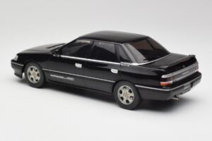 Subaru Legacy RS Black IXO 1:18 18CMC131A Diecast — photo 5 of 6
