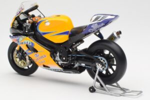 Suzuki GSX-R 1000 Team Alstare Corona Extra T. Corser WSB 2005 Minichamps 1:12 122052211 Diecast — photo 5 of 6