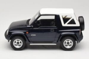 Suzuki Vitara Cabrio JLX Deep Blue Pearl Metallic Otto 1:18 OT492 Resin — photo 3 of 6