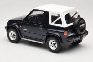 Suzuki Vitara Cabrio JLX Deep Blue Pearl Metallic Otto 1:18 OT492 Resin — photo 5 of 6