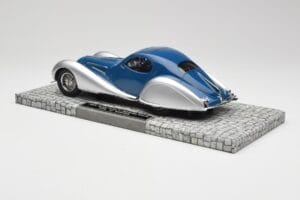 Talbot-Lago T150 C-SS Coupe Blue Silver Minichamps 1:18 107117122 Resin — photo 5 of 6