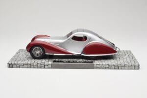 Talbot-Lago T150 C-SS Coupe Silver Red Minichamps 1:18 107117121 Resin — photo 3 of 6