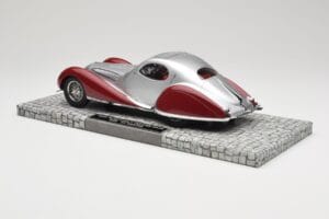 Talbot-Lago T150 C-SS Coupe Silver Red Minichamps 1:18 107117121 Resin — photo 5 of 6
