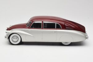 Tatra 87 Silver & Dark Red MCG 1:18 MCG18067 Diecast — photo 3 of 6