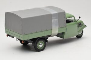 Tempo Dreirad Canvas Green Minichamps 1:18 180099020 Diecast — photo 3 of 8
