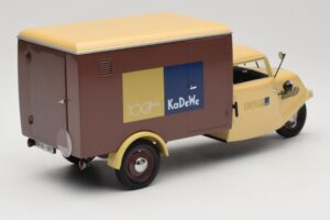 Tempo Hanseat 100 Jahre KaDeWe Minichamps 1:18 686354688 Diecast — photo 3 of 8