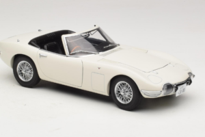 Toyota 2000 GT Cabriolet White James Bond Collection AUTOart 1:18 78731 Diecast — photo 6 of 8