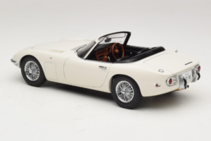 Toyota 2000 GT Cabriolet White James Bond Collection AUTOart 1:18 78731 Diecast — photo 7 of 8