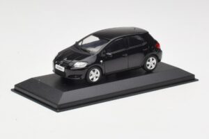 Toyota Auris E150 Black Minichamps 1:43 TOYOTA004 Diecast — photo 2 of 4