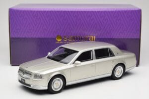Toyota Century Silver Metallic Kyosho 1:18 KSR18036S Diecast — photo 6 of 6