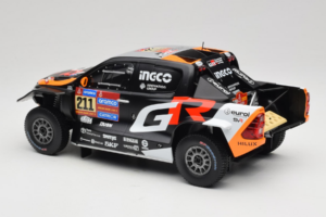 Toyota GR DKR Hilux Evo #211 H. Lategan / B. Cummings Rally Dakar 2025 IXO 1:18 18RMC237 Diecast — photo 5 of 6