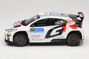 Toyota GR Yaris Rally2 #37 Y. Yamamoto Rally Finland 2024 IXO 1:18 18RMC212A Diecast — photo 3 of 6