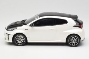 Toyota GRMN Yaris Rally Package White Otto 1:18 OT1071 Resin — photo 3 of 6