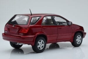 Toyota Harrier Red Metallic AUTOart 1:18 70035 Diecast — photo 3 of 8